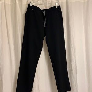 FIGS scrub bottoms. BLACK